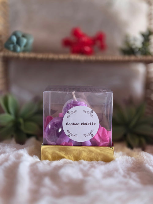 Bougie Moulée "Ange Penseur" (150 g) – Senteur Bonbon Violette