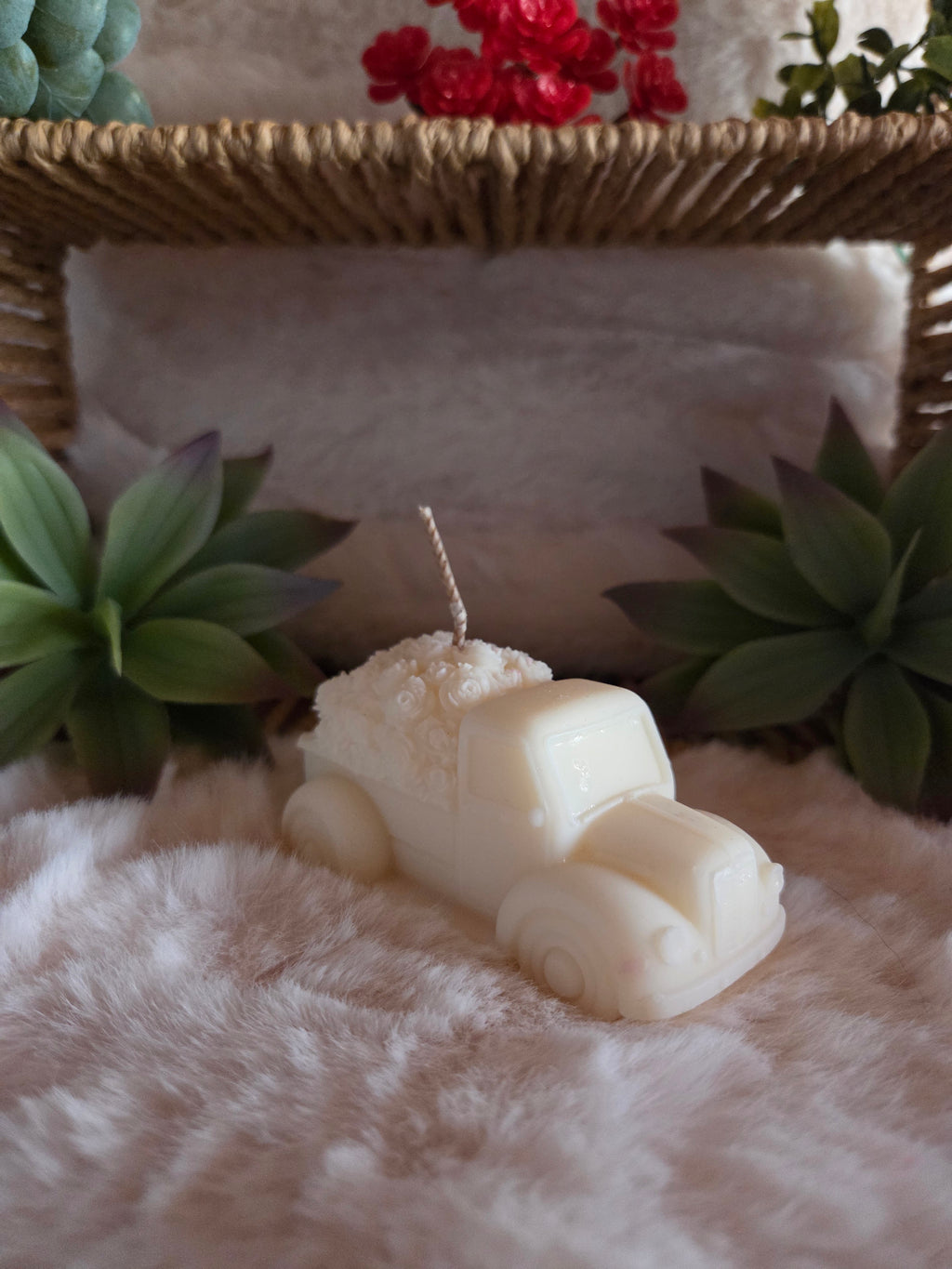 Bougie Moulée "Camionnette Fleurie" (150 g) – Senteur Monoï
