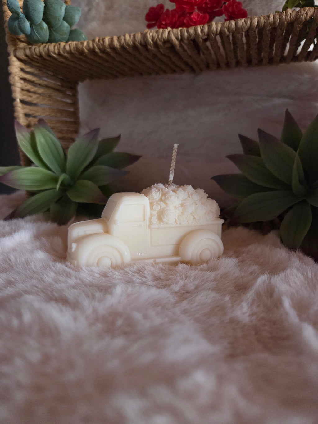 Bougie Moulée "Camionnette Fleurie" (150 g) – Senteur Monoï