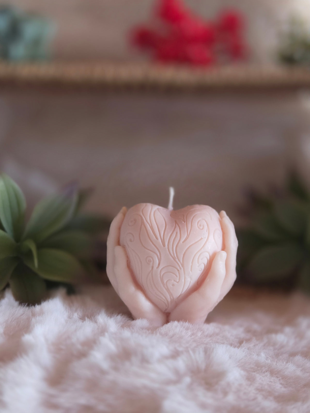 Bougie Moulée "Mains Cœur Sculpté" (150 g) – Senteur Fleur de Coton